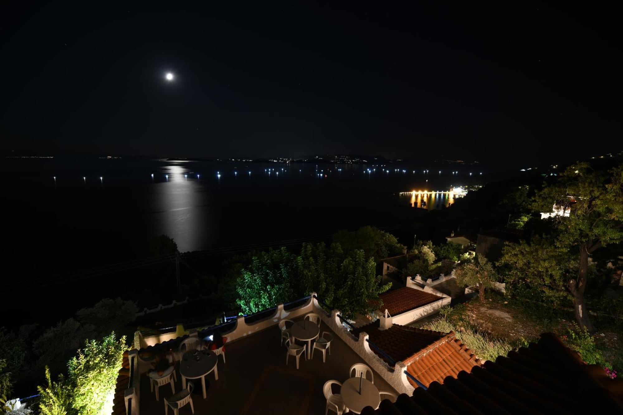 Secret Sporades Panoramic Residence Klima  Bilik gambar